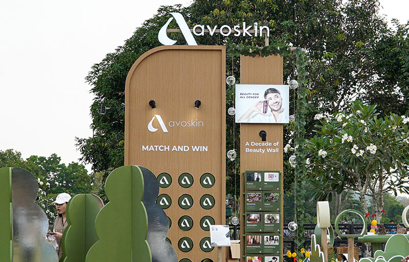 EXPERIENCE BOOTH